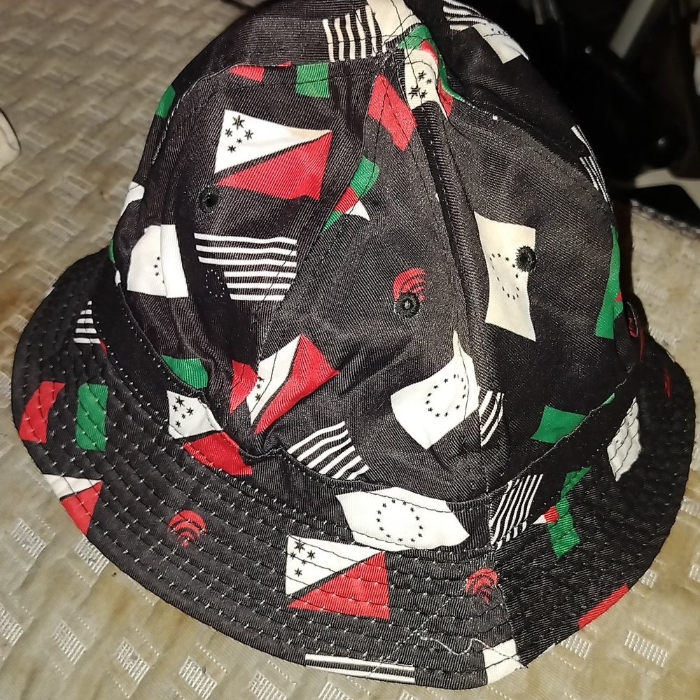 NWOT SM Black Scale BLVCK SCVLE Bucket Hat